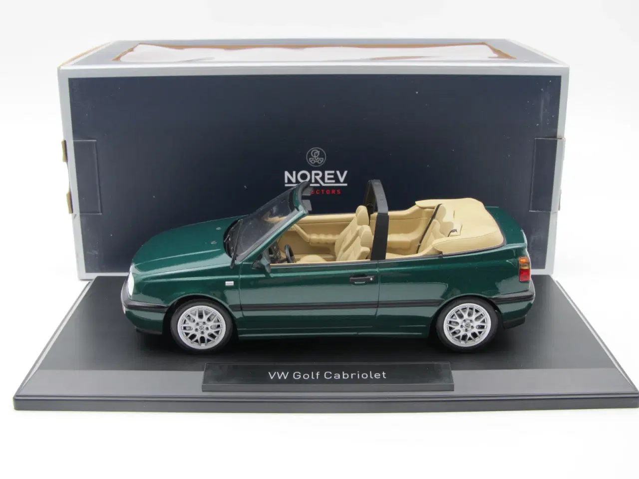 Billede 2 - 1995 VW Golf III Cabriolet High Line 1:18 