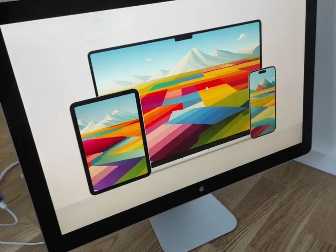 Billede 2 - Mac Pro 2013 med Apple 24 tommer skærm og tastatur