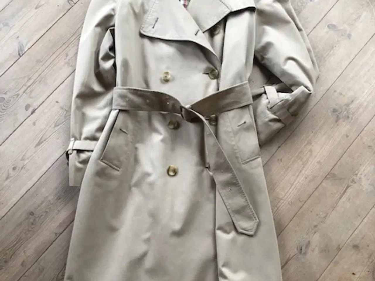 Billede 1 - trenchcoat dame Burberrys original vintage