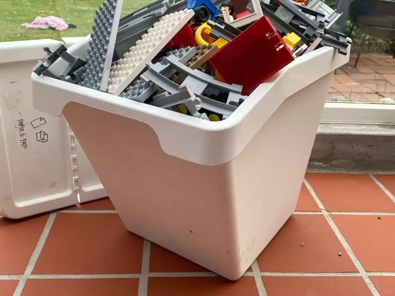 Billede 9 - Kæmpe Lego duplo kasse