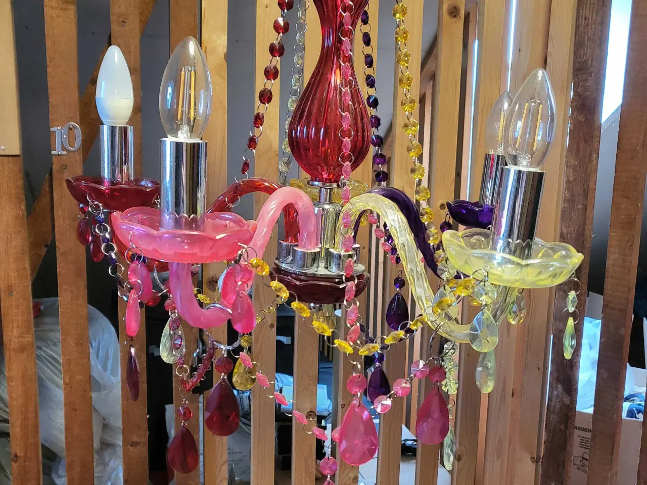 Billede 2 - Farverige lysekrone 
