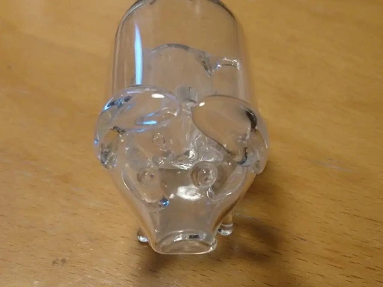 Billede 4 - Glasgris med mindre glasgris inden i