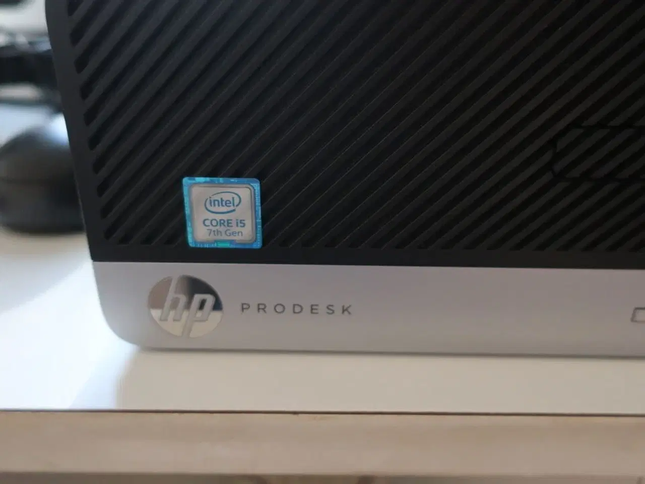 Billede 1 - Skærm 22" m. tastatur HP L2208w (PC medfølger ikke)