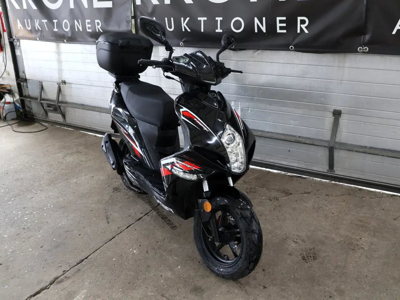 Billede 3 - VGA Firefox årg 2020. lille knallert. 