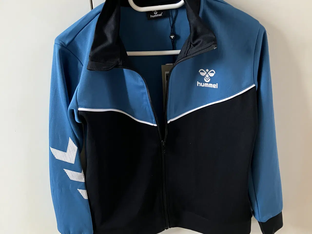 Billede 1 - Ny Hummel trøje