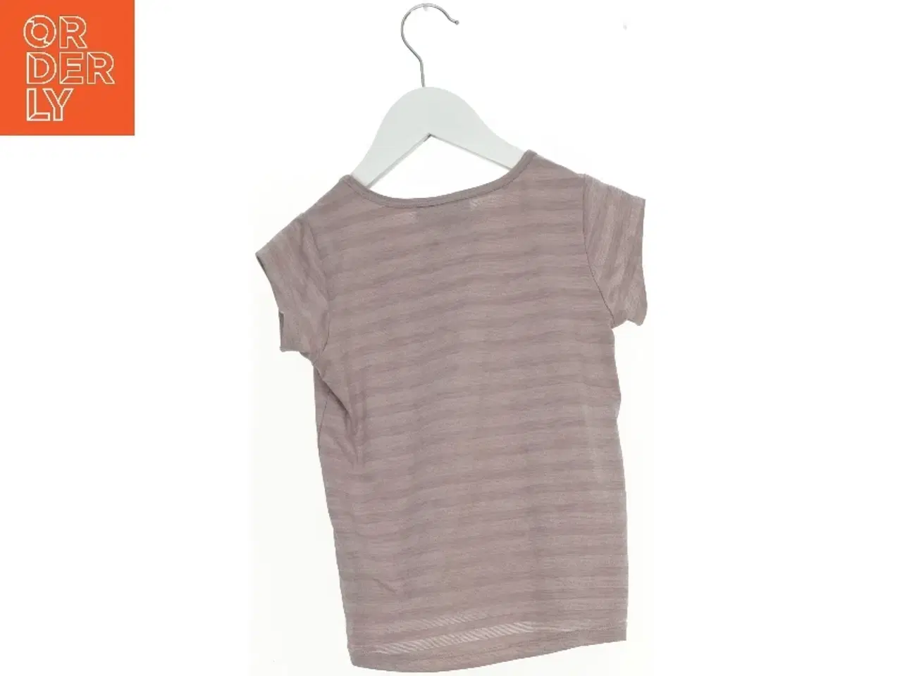 Billede 1 - T-Shirt fra Hummel (str. 110 cm)