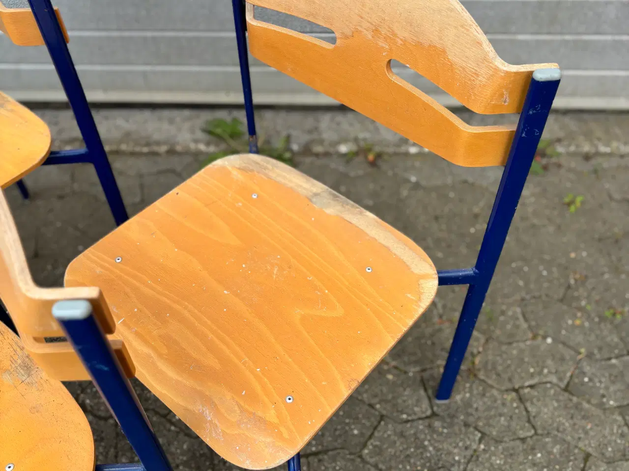 Billede 6 - 4 stole / stabelbare - Pris for alle