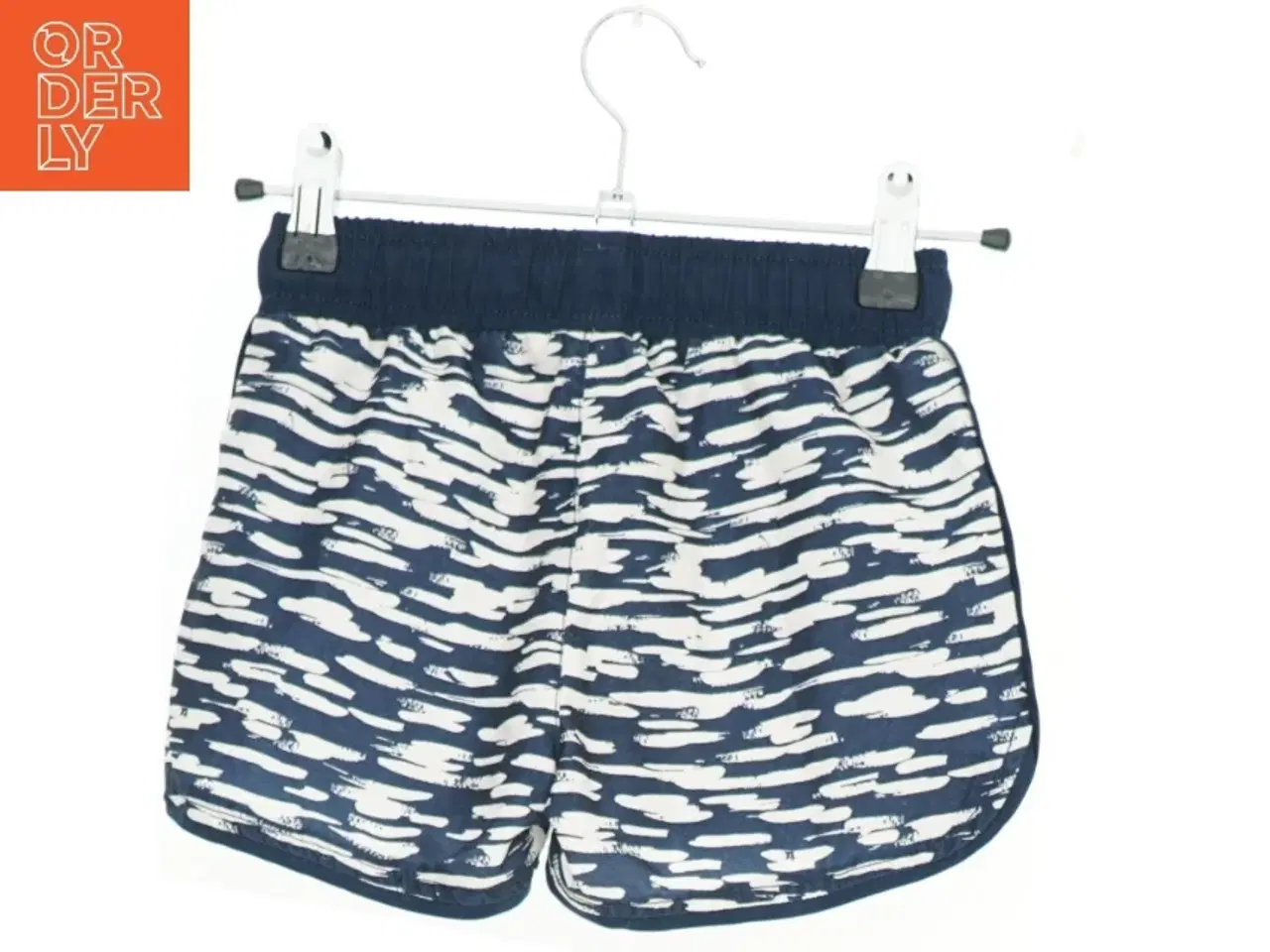 Billede 2 - Shorts fra Hummel (str. 110 cm)