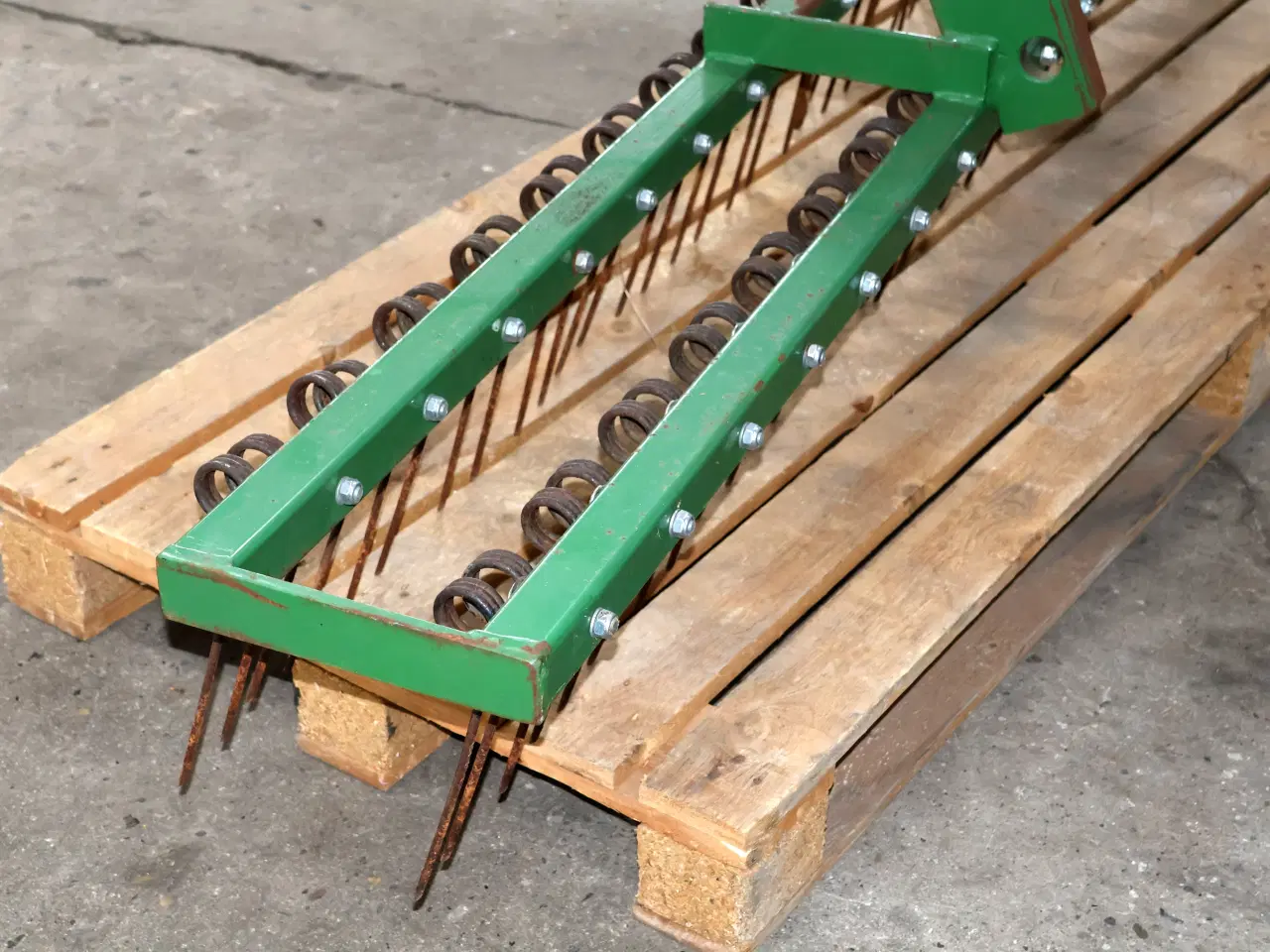 Billede 4 - Dobbelt rive til minilæsser m/Everrun beslag