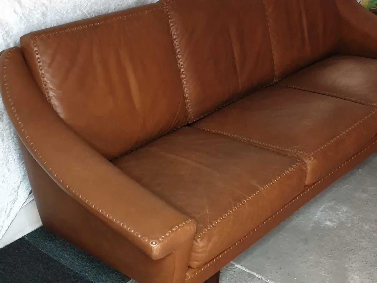 Billede 1 - Retro lædersofa i cognacfarvet læder, Dansk design
