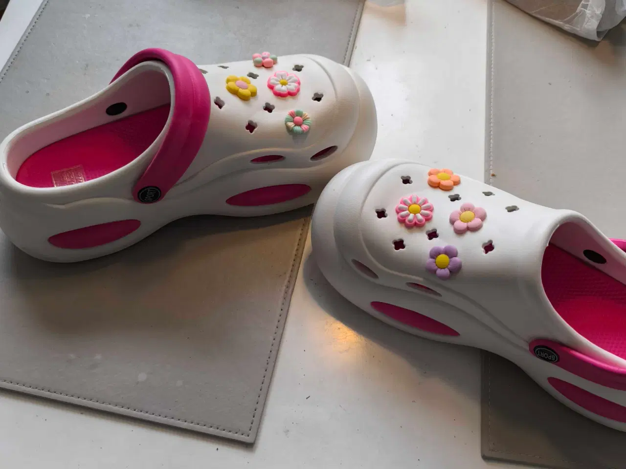 Billede 9 - Crocs aldrig brugt