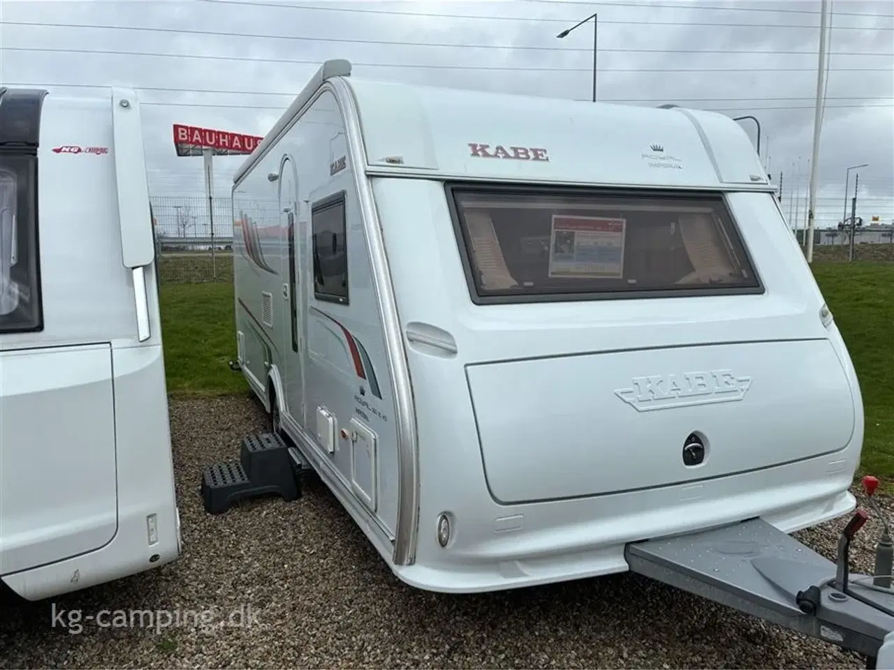 Billede 1 - 2014 - Kabe Royal IMPERIAL 560 XL KS   Kabe top model med Markise - Mover - Solcelle - Inverter - Fortelt mm.