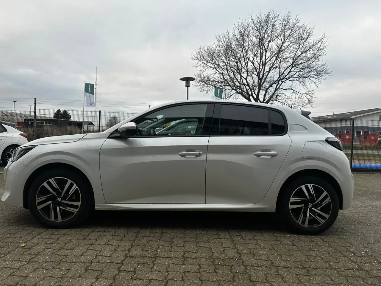 Billede 5 - Peugeot 208 1,5 BlueHDi 100 Allure Sky