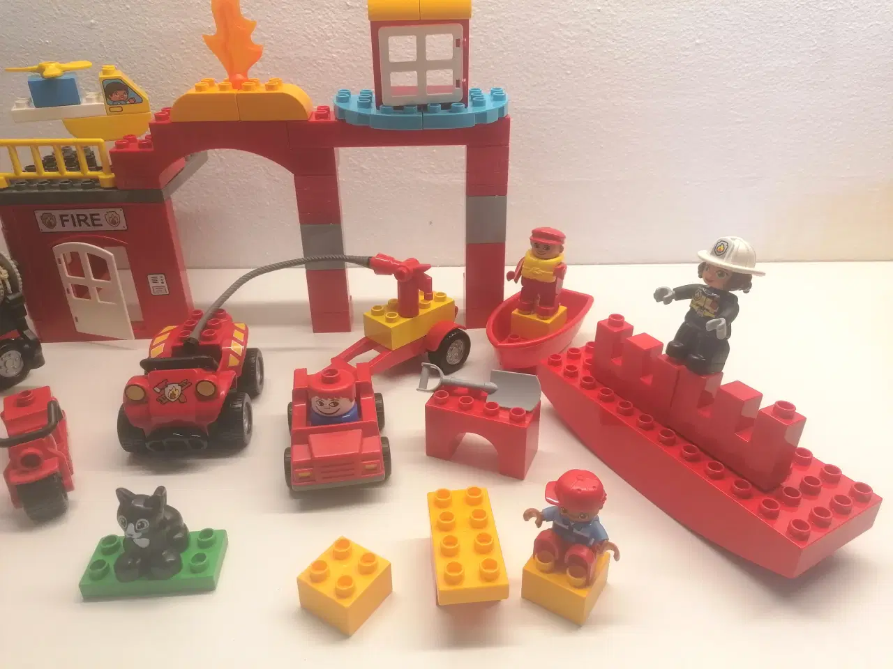 Billede 3 - Duplo Brandstation, Køretøjer, Mennesker, Motorcyk