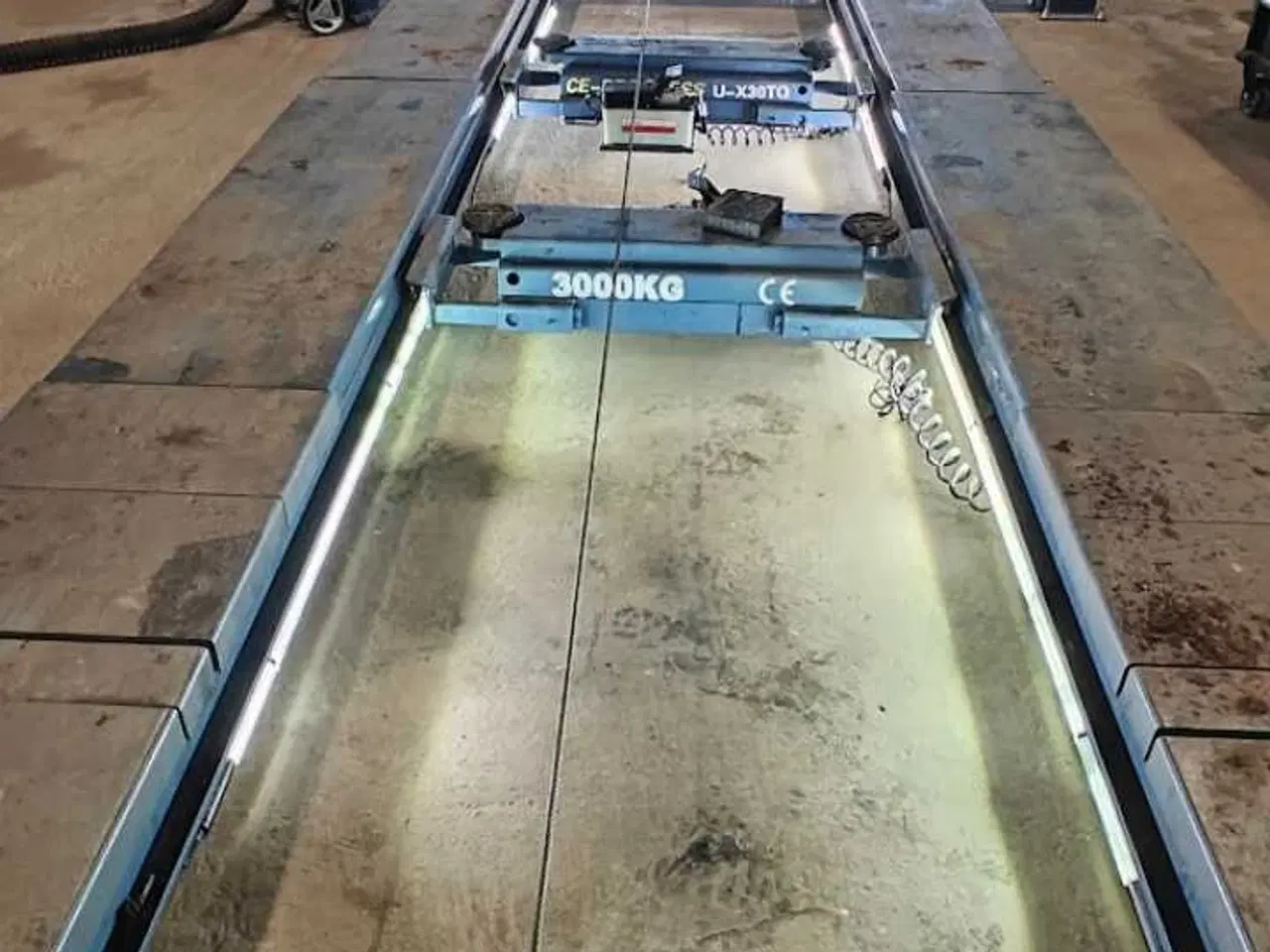 Billede 1 - 4-søjlet lift 5500 kg m. 2x 3T donkraft 