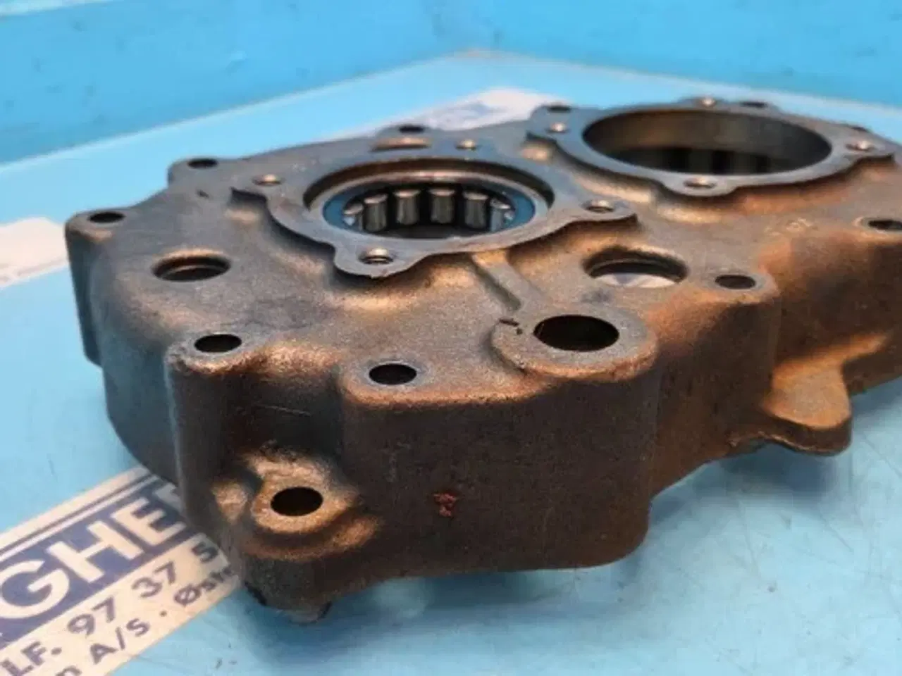 Billede 10 - Ford 8340 Transmission Dækplade 