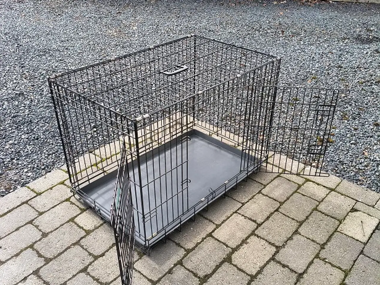 Billede 2 - Pluto Premium, Str. L, hundebur sælgess