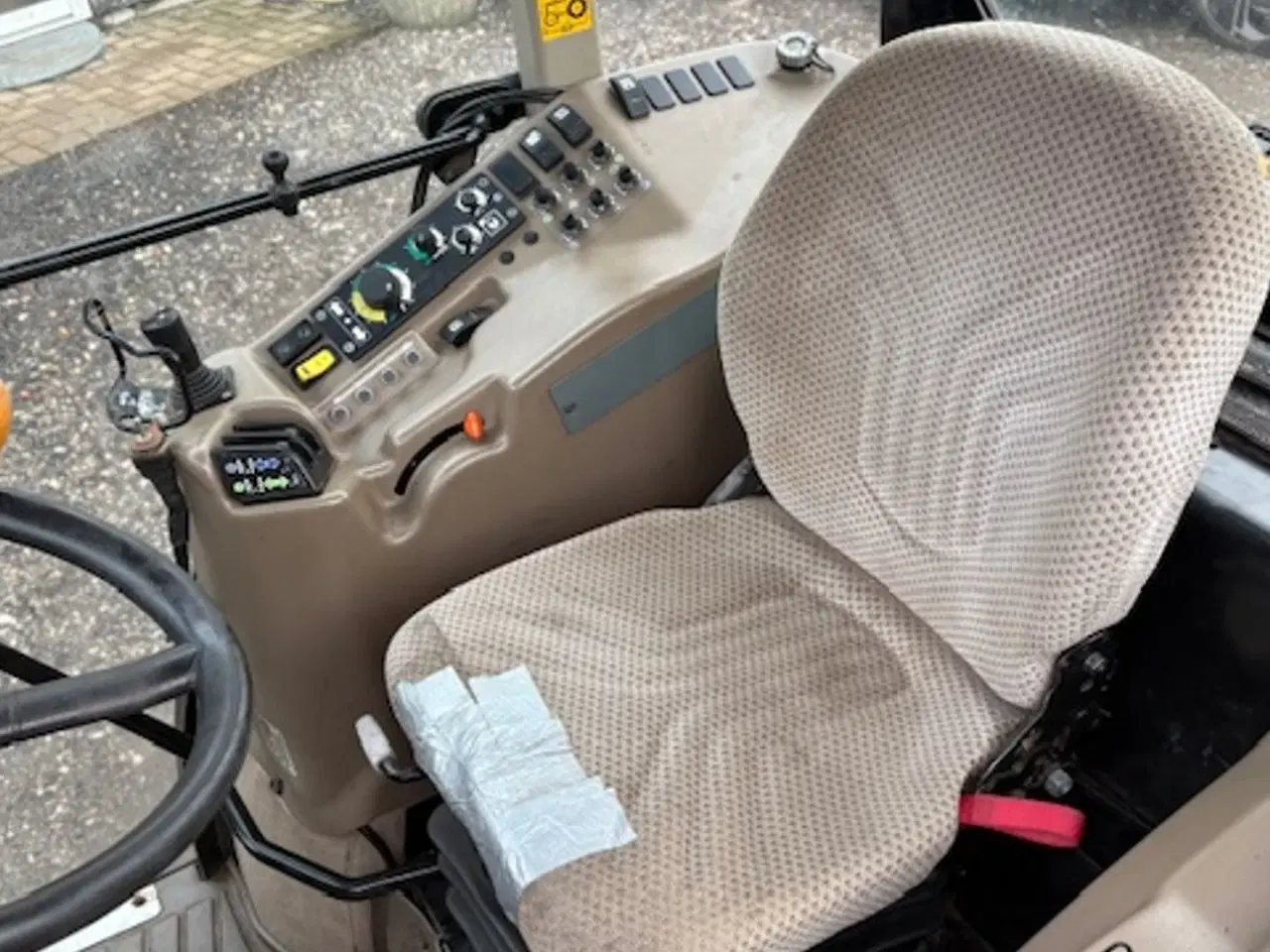 Billede 14 - John Deere 5105GF FRONTLIFT. HJUL MED GRÆSDÆK MEDFØLGER