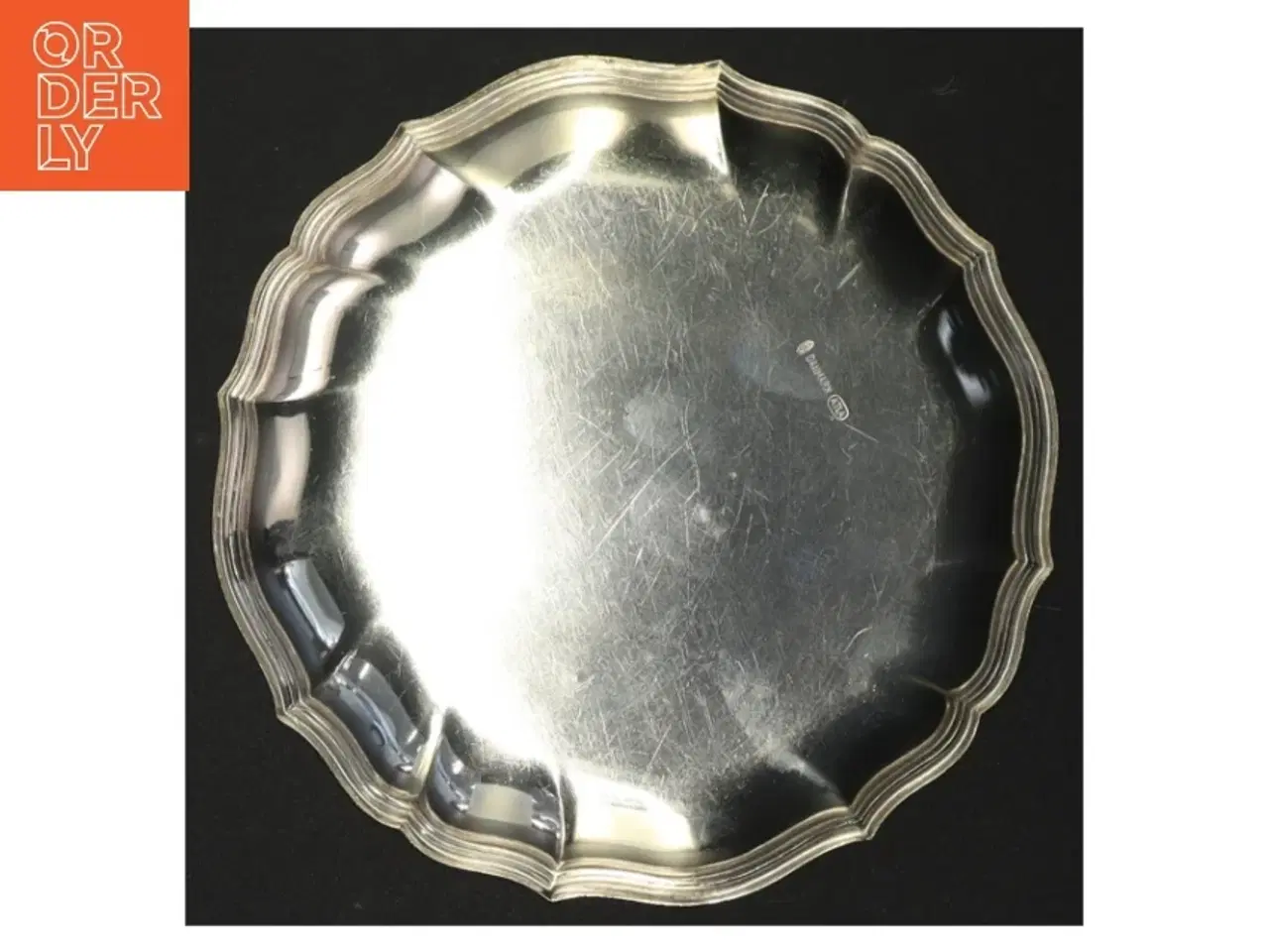 Billede 3 - Sølvfarvet metalfad (str. 15 cm)