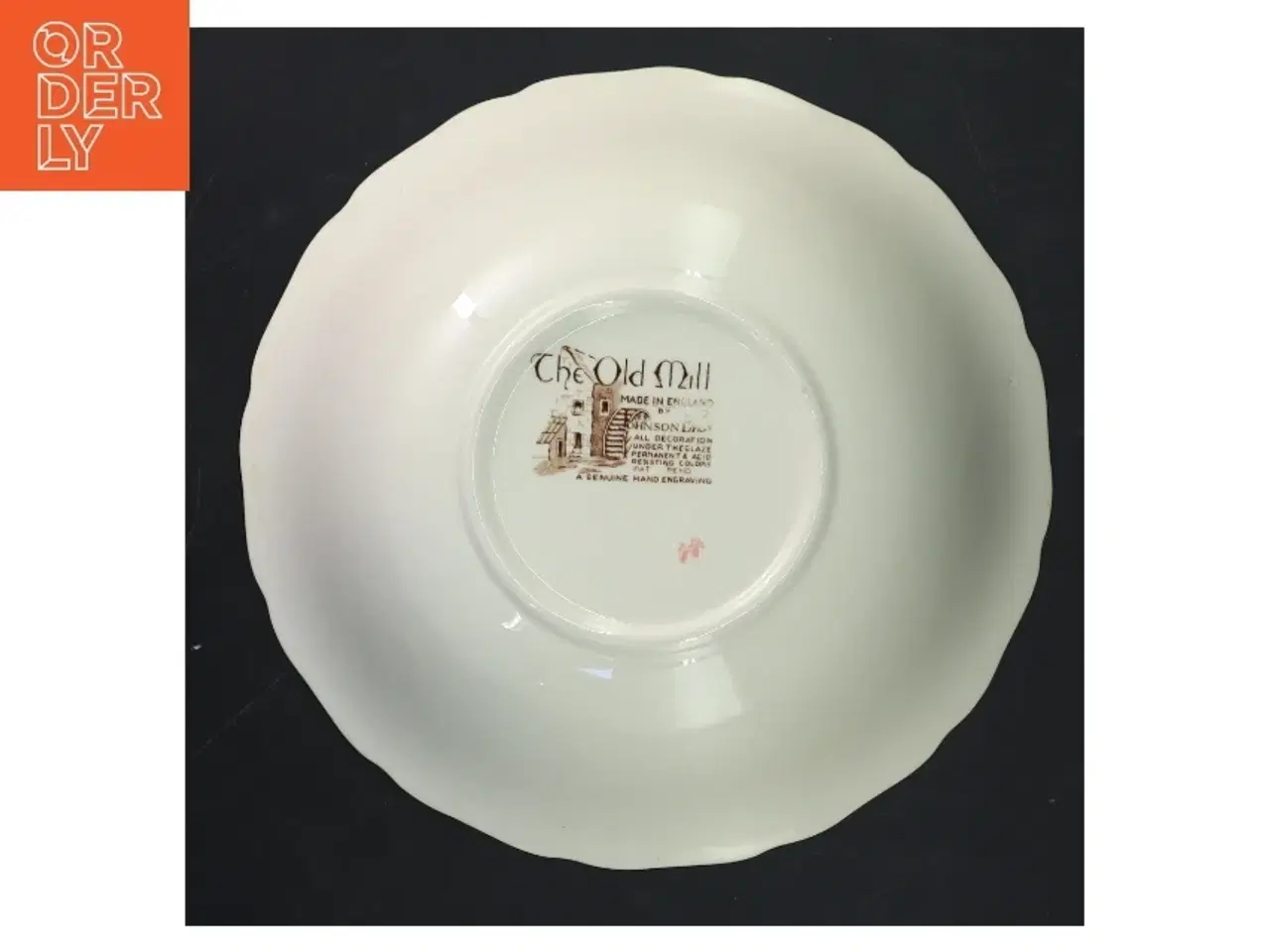 Billede 3 - Dekorativ skål med landskabsmotiv fra Johnson Bros (str. Ø 23,5 cm)