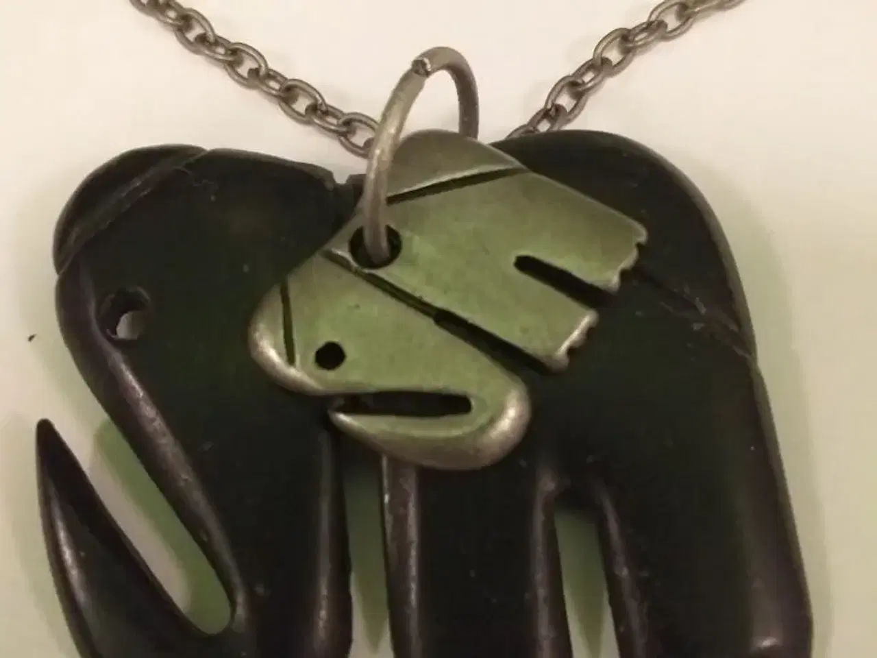 Billede 2 - L) halskæde med Elefant vedhæng