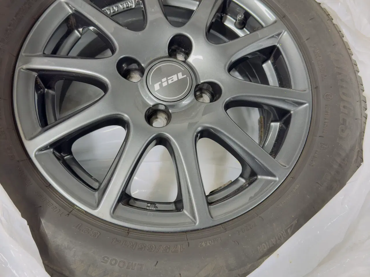 Billede 3 - Vinterhjul til up/ citigo/ mii