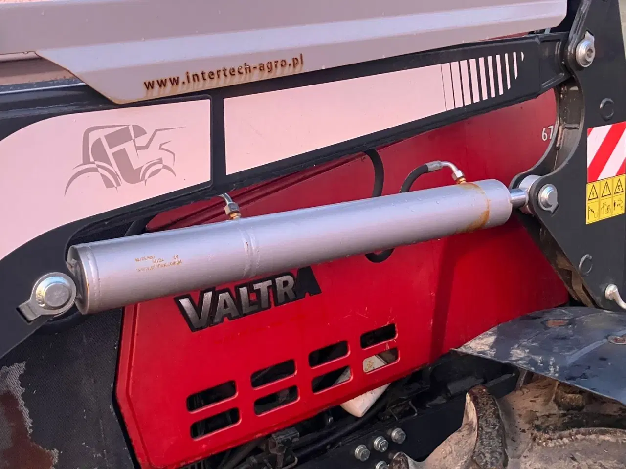 Billede 4 - Valtra 6750