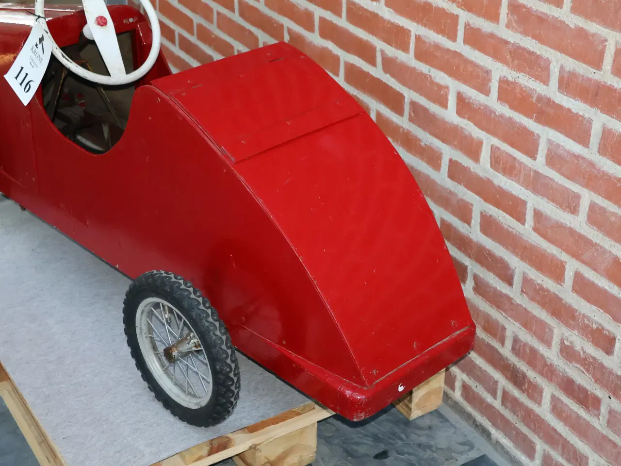 Billede 2 - Gl Pedalbil, funktions dygtig stand, L ca 165cm.