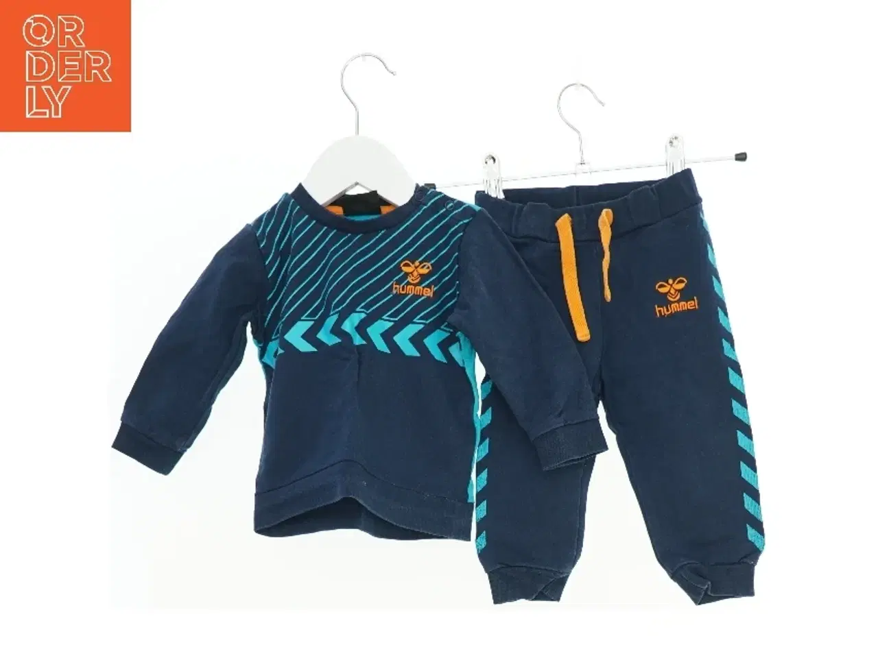 Billede 2 - Sæt Børnetøj (2 stk.) fra Hummel (str. 74 cm)