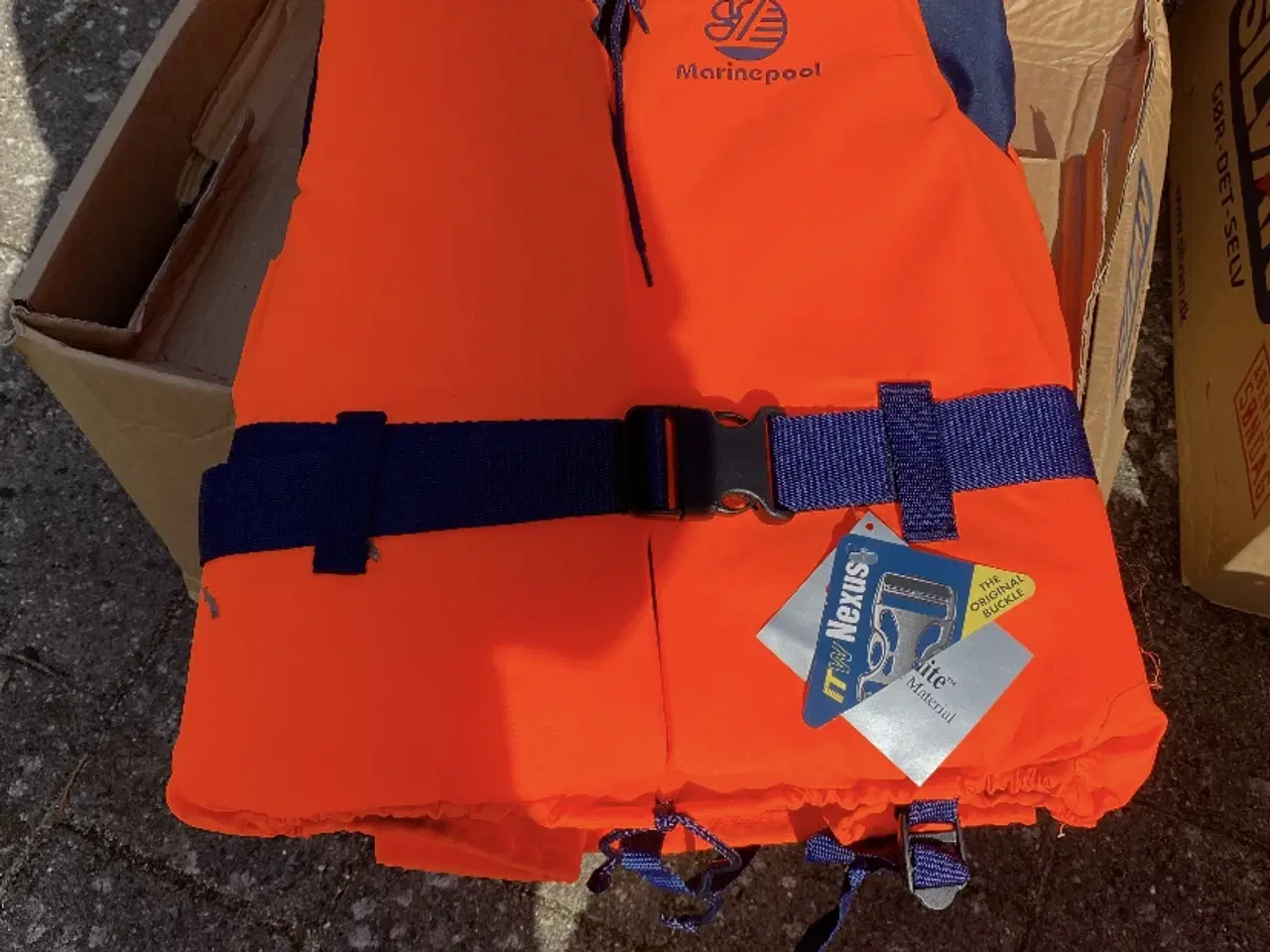 Billede 5 - 3 stk. veste tror ikke de har været brugt 