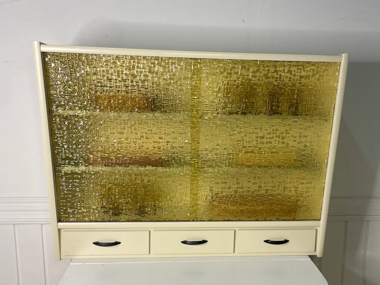 Billede 8 - Københavnerskab med gult glas