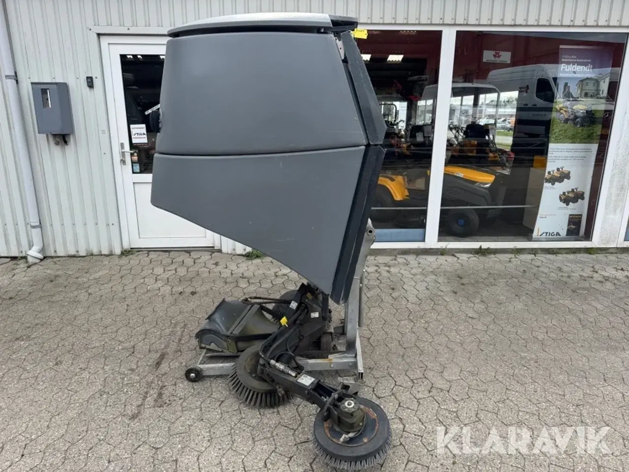 Billede 2 - Feje/- Suge Anlæg Nilfisk Egholm FS2250