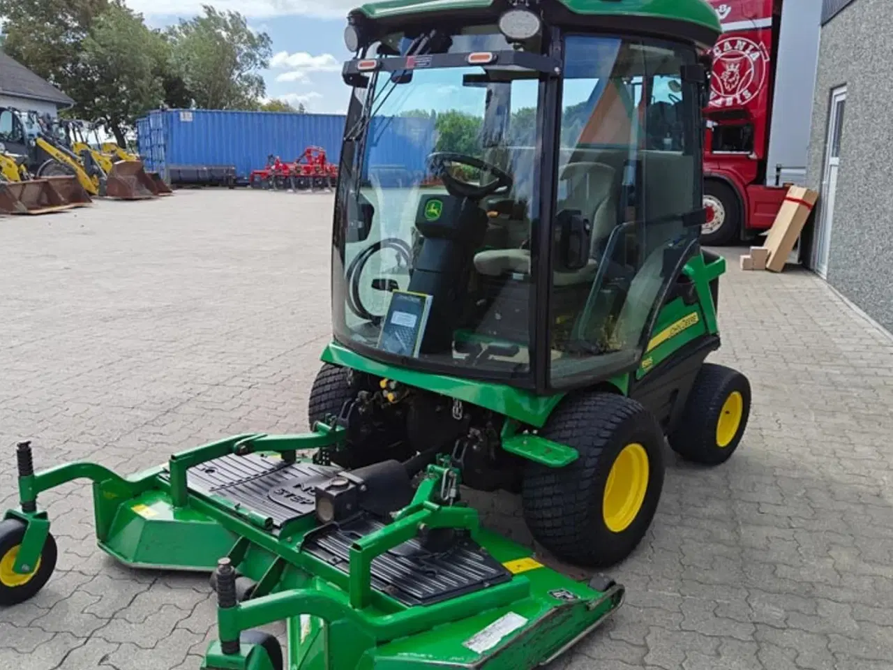 Billede 7 - John Deere 1585 TerrainCut m. 72" Fastback klippebord