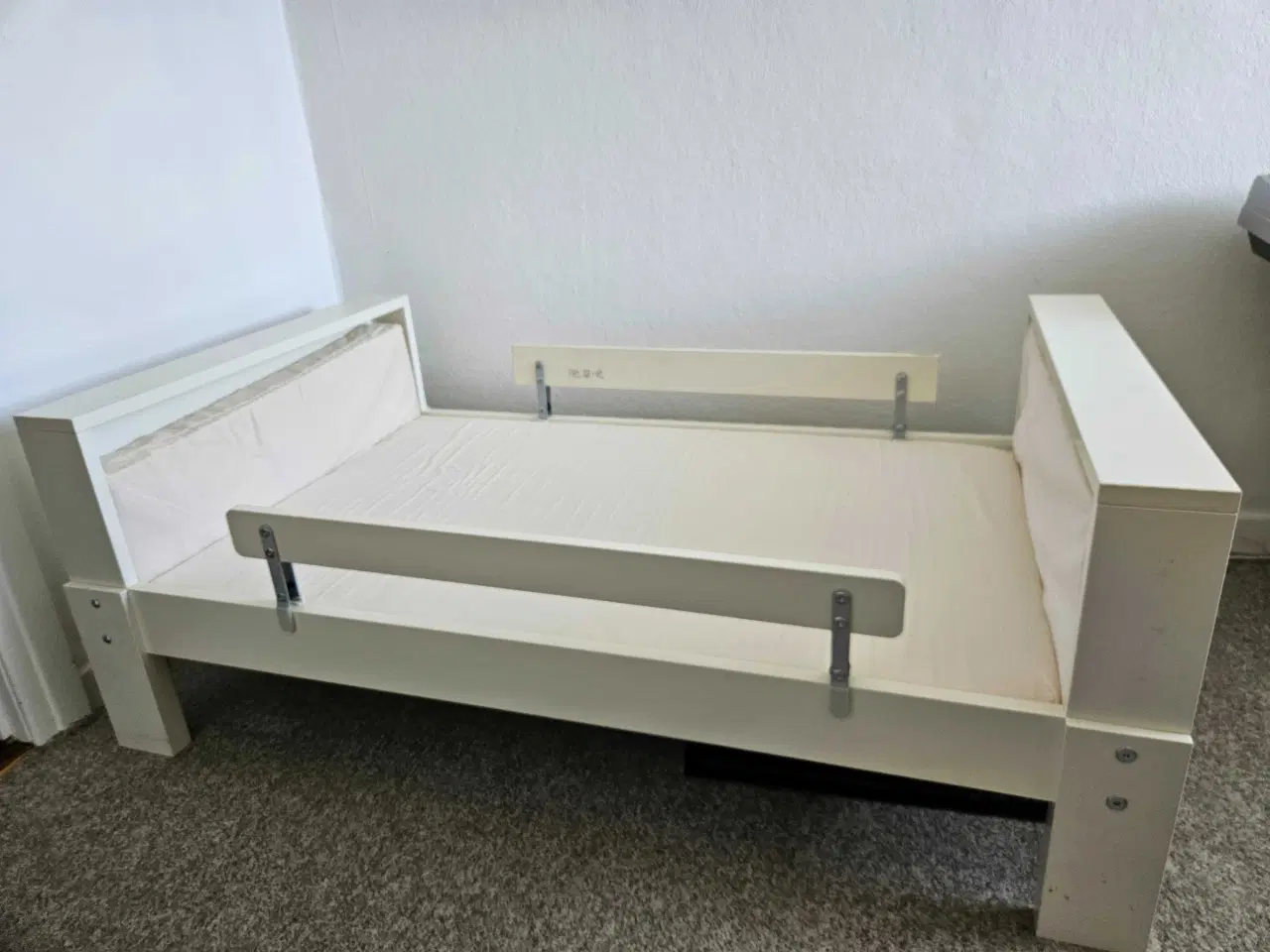 Billede 1 - Vikare seng fra Ikea