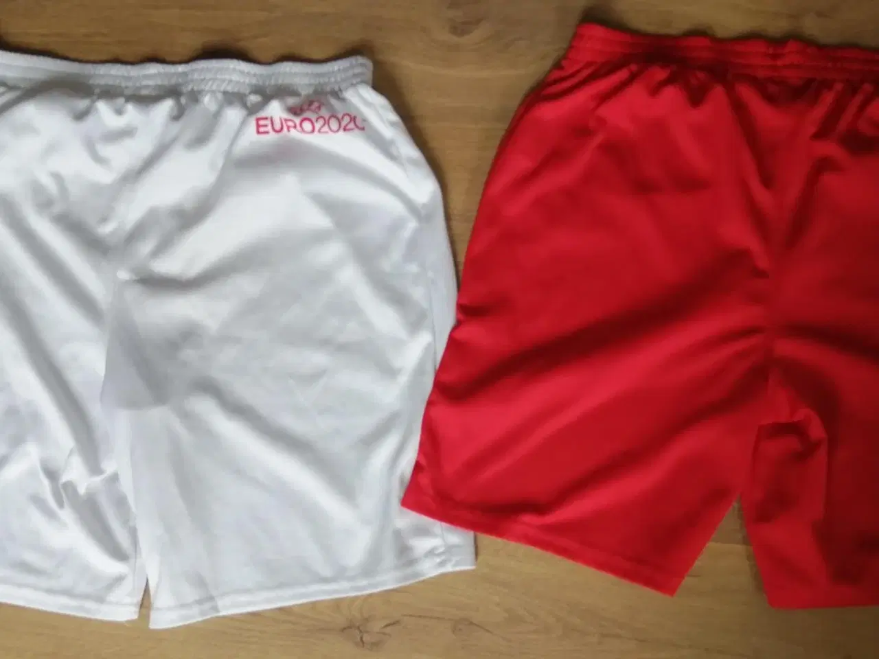 Billede 5 - 2 PAR DANMARK EURO 2020 SHORTS, STR. 12-14 ÅR