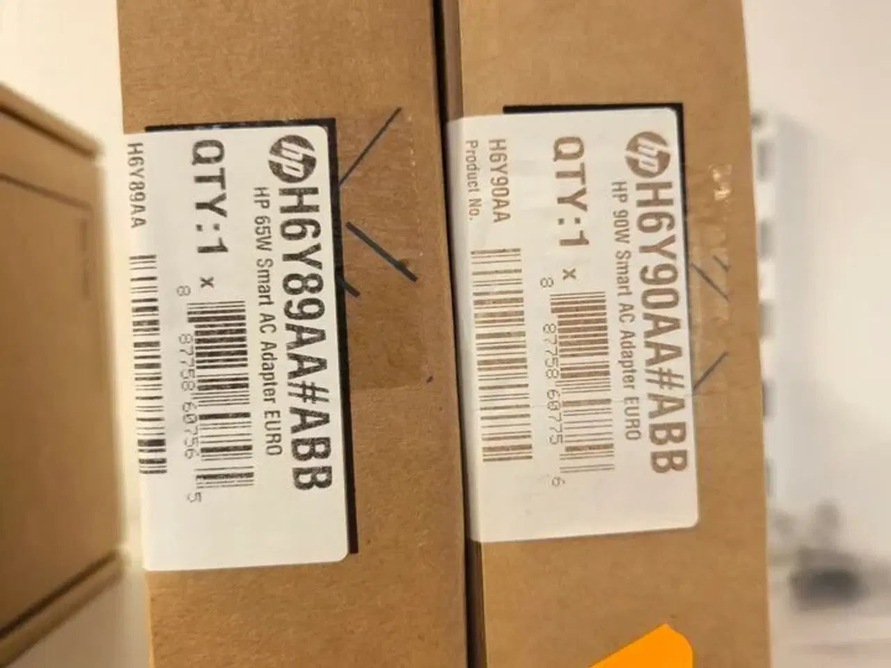 Billede 1 - 2 stk. strømforsyning/lader HP 65W H6Y89AA (ubrugt)