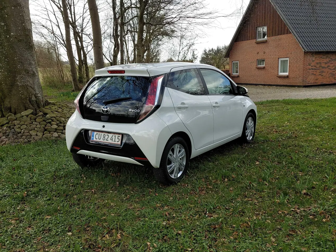 Billede 8 - Nysynet d. 16/4 lav km. Toyota aygo 