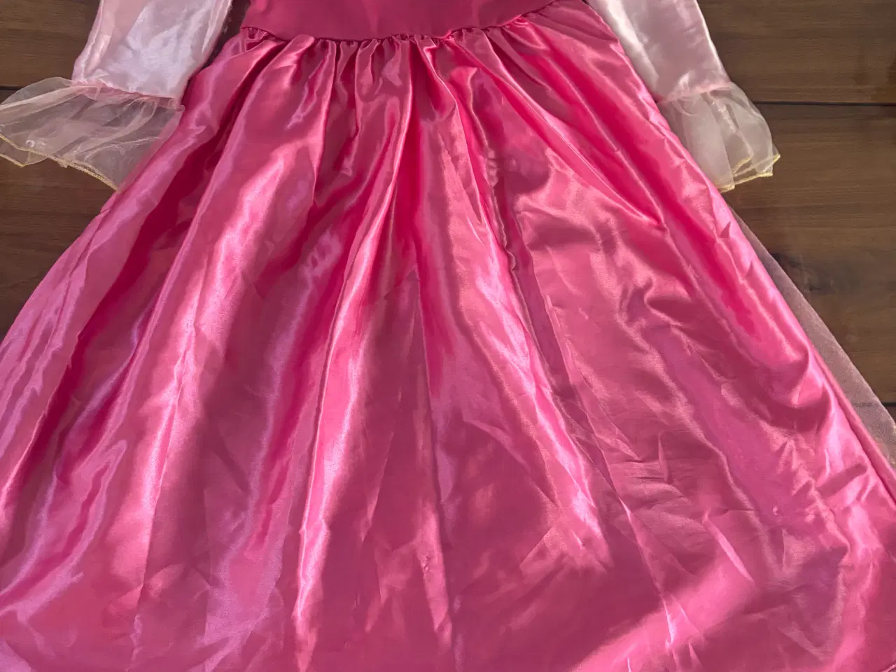 Billede 5 - Tornerose kostume str 122