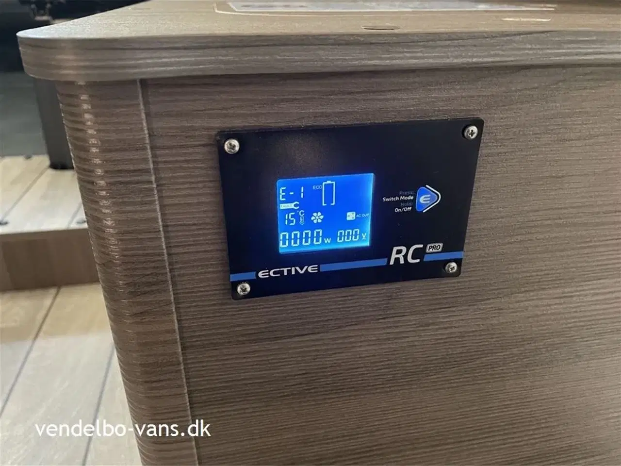 Billede 5 - 2024 - McLouis Nevis 873   180 HK og 9 trins automatgear - enkeltsenge og stor garage