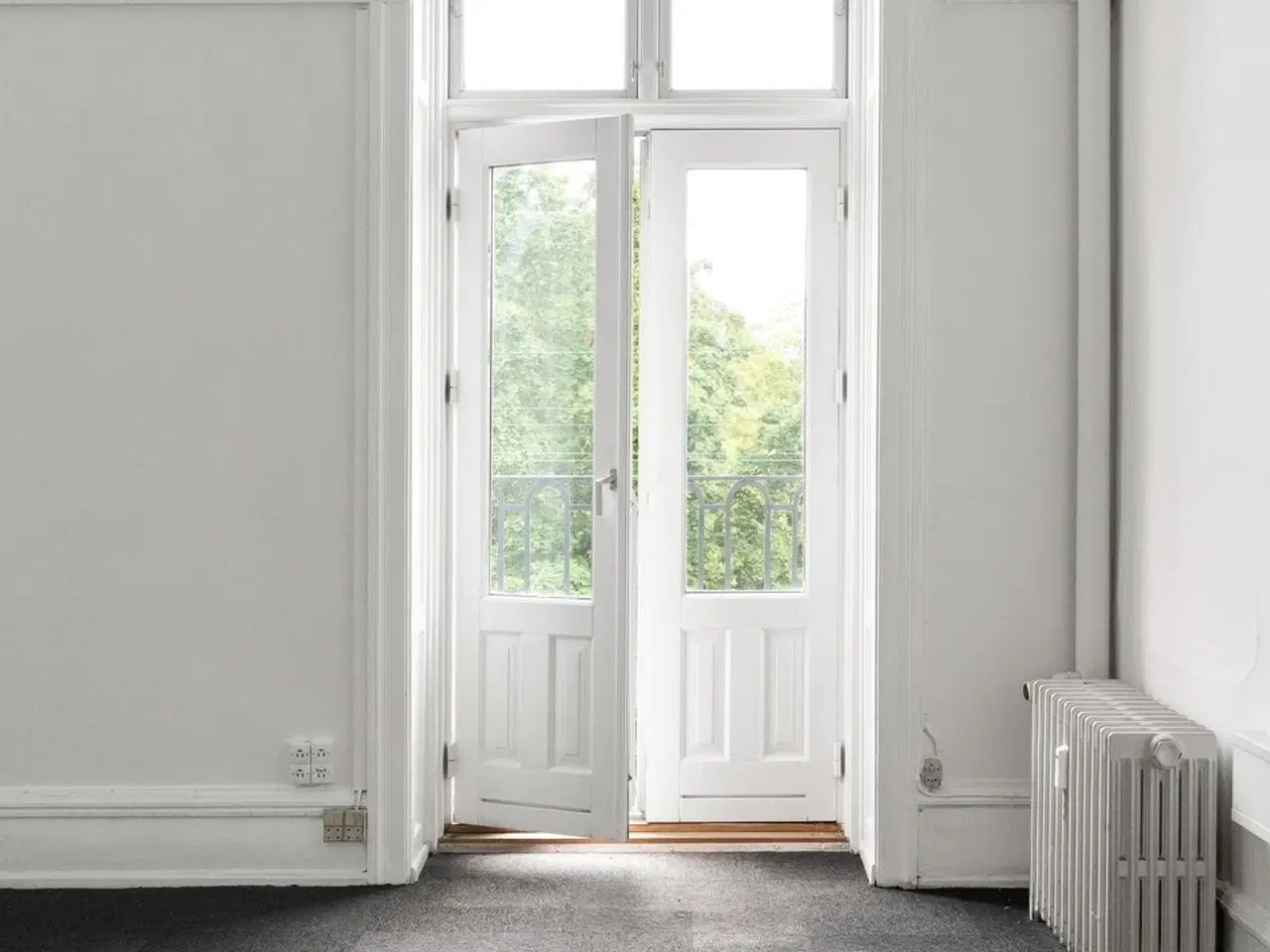 Billede 1 - Herskabeligt kontorlejemål med udsigt til Ørstedsparken