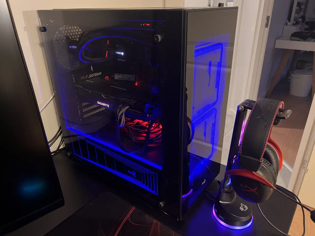 Billede 3 - Stationær computer.