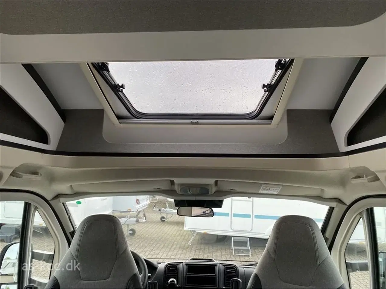Billede 10 - 2024 - Sun Living S 75 SC   Sun Living S 75 SC automat gear og fritstående dobbelt seng.