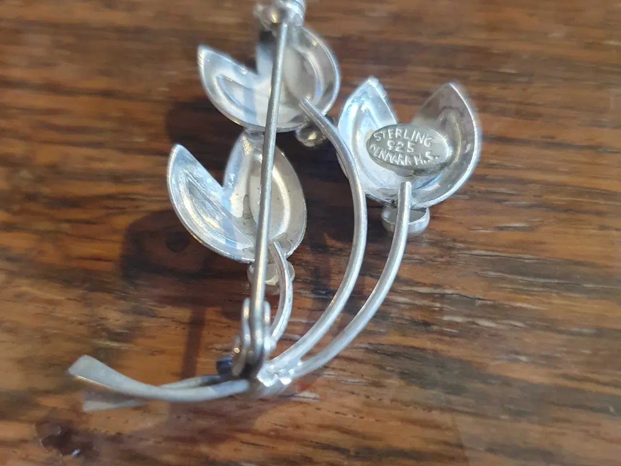 Billede 2 - Sølv broche 