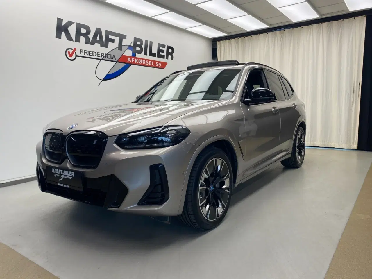 Billede 1 - BMW iX3  Charged M-Sport