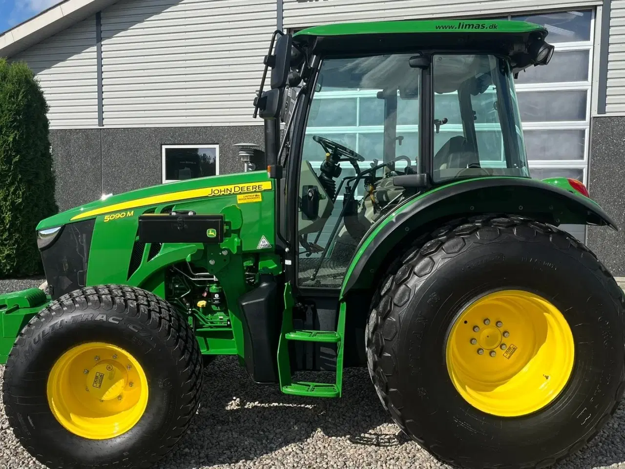 Billede 11 - John Deere 5090 M Med græsdæk