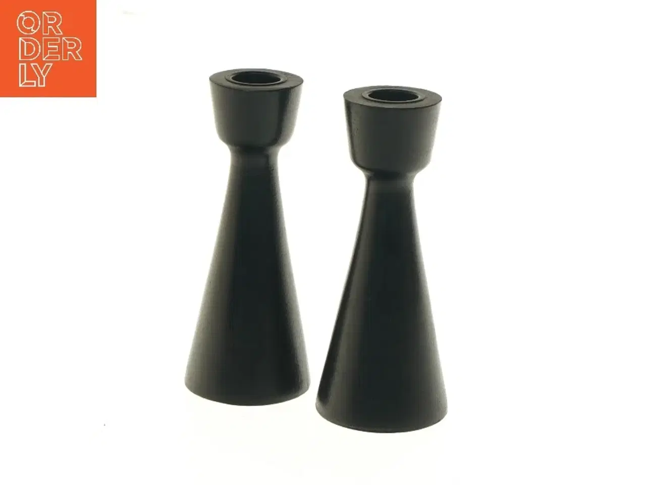 Billede 1 - Sæt af to lysestager (str. 15 cm)