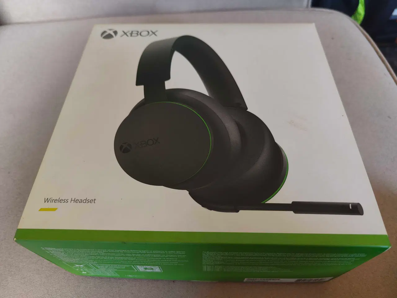 Billede 6 - Xbox Series X med tilbehør og spil.