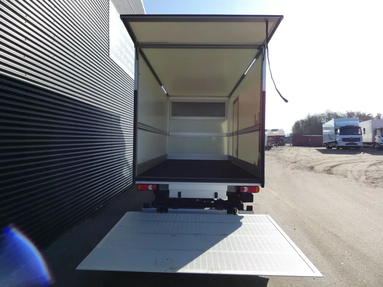 Billede 7 - Renault Master T35 2,0 DCI Alu.Kasse m./lift 170HK Ladv./Chas. Aut.