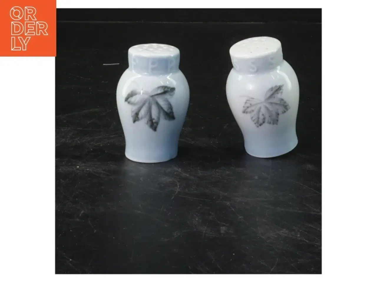 Billede 1 - Porcelæns salt- og peberbøsser fra B&G (str. 7x4 cm)