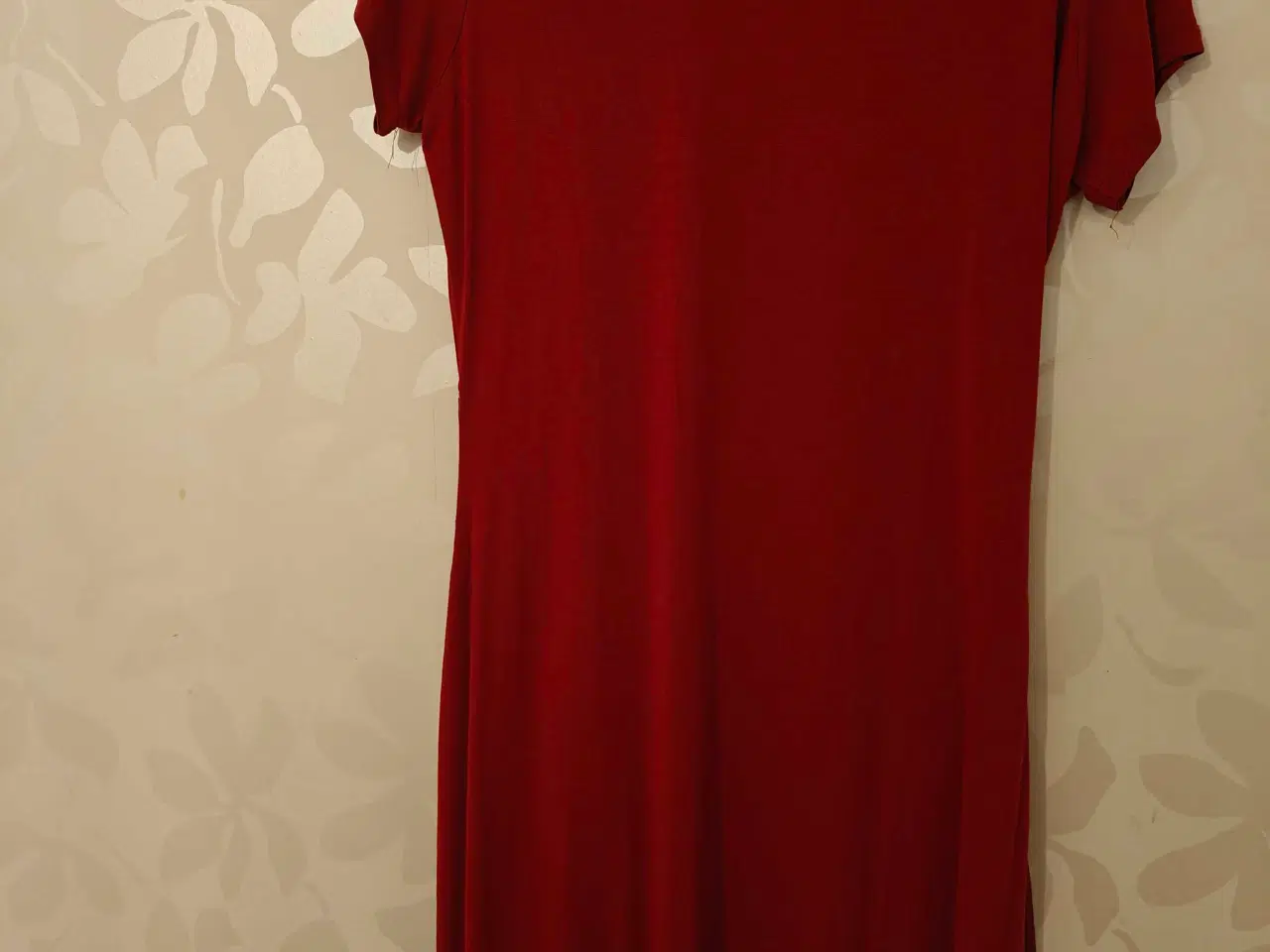 Billede 2 - Flot rød Desigualkjole med mønster ❤️✨